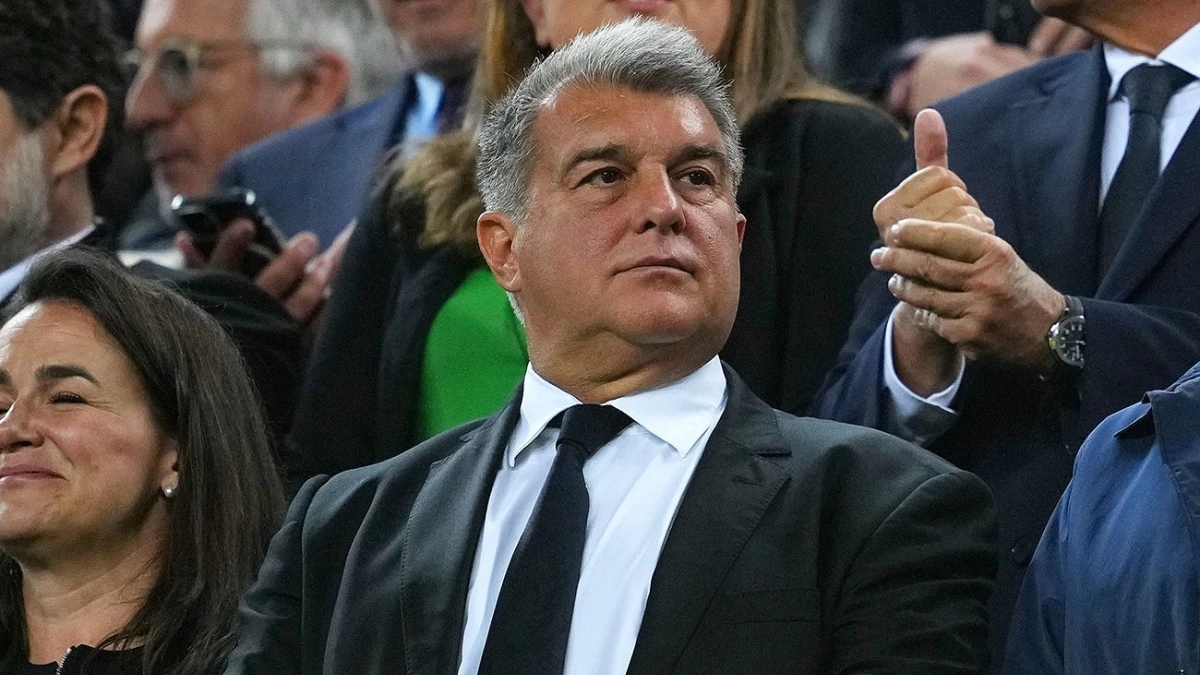 Fichajes Barcelona: Existe un 'plan C' para el mediocentro / FCBarcelona Noticias