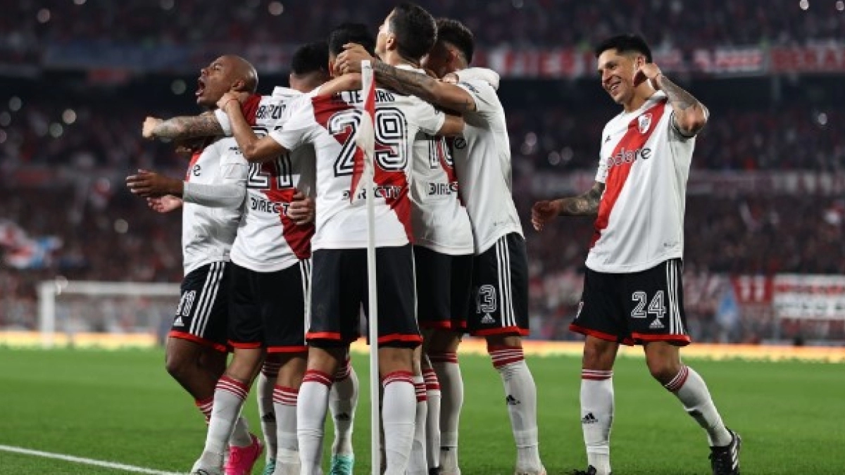 Sevilla y Betis se pelean por el fichaje de una estrella de River Plate
