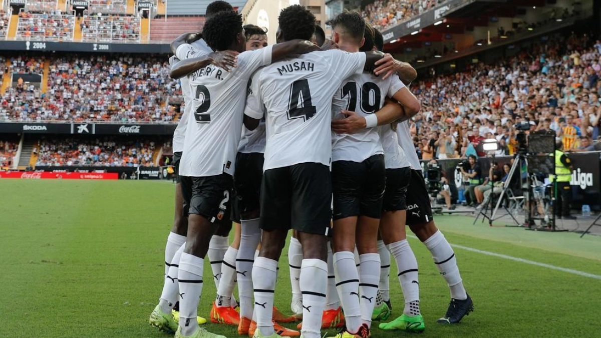 El Valencia CF cierra una venta de 20 millones
