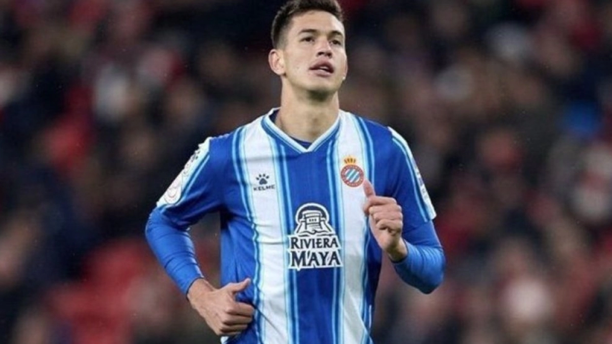 El PSV se mete en la puja por el fichaje de César Montes
