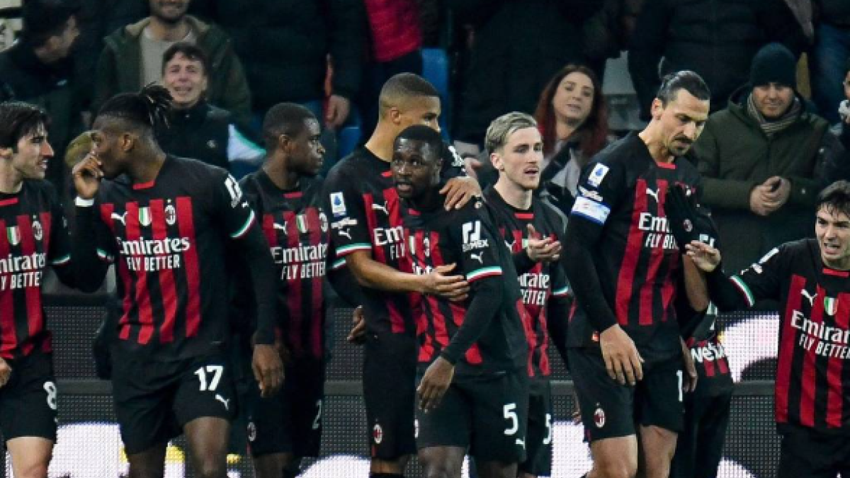 El Milan se fija en la Bundesliga para reforzar su delantera