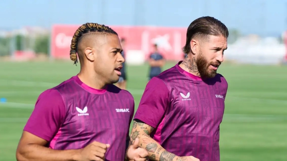 Las dudas del Sevilla con Mariano Díaz / Relevo
