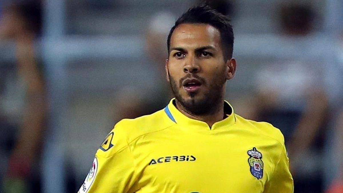 BOMBAZO: Jonathan Viera podría volver a la Liga / Besoccer.com