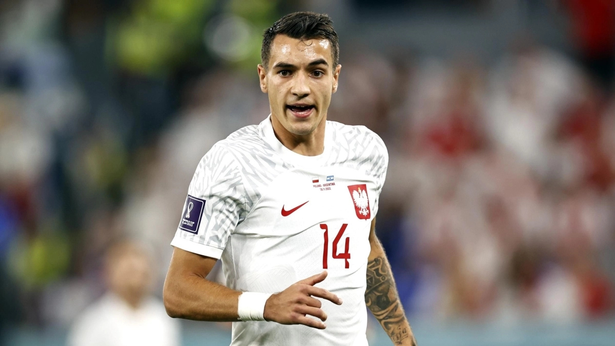 El Arsenal desconfía de la salida invernal de Jakub Kiwior