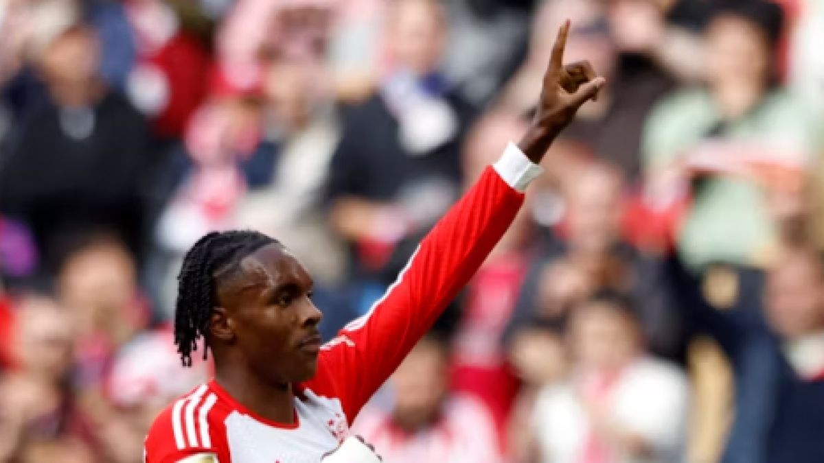 Arsenal y Manchester United se pelean por el fichaje de Mathys Tel