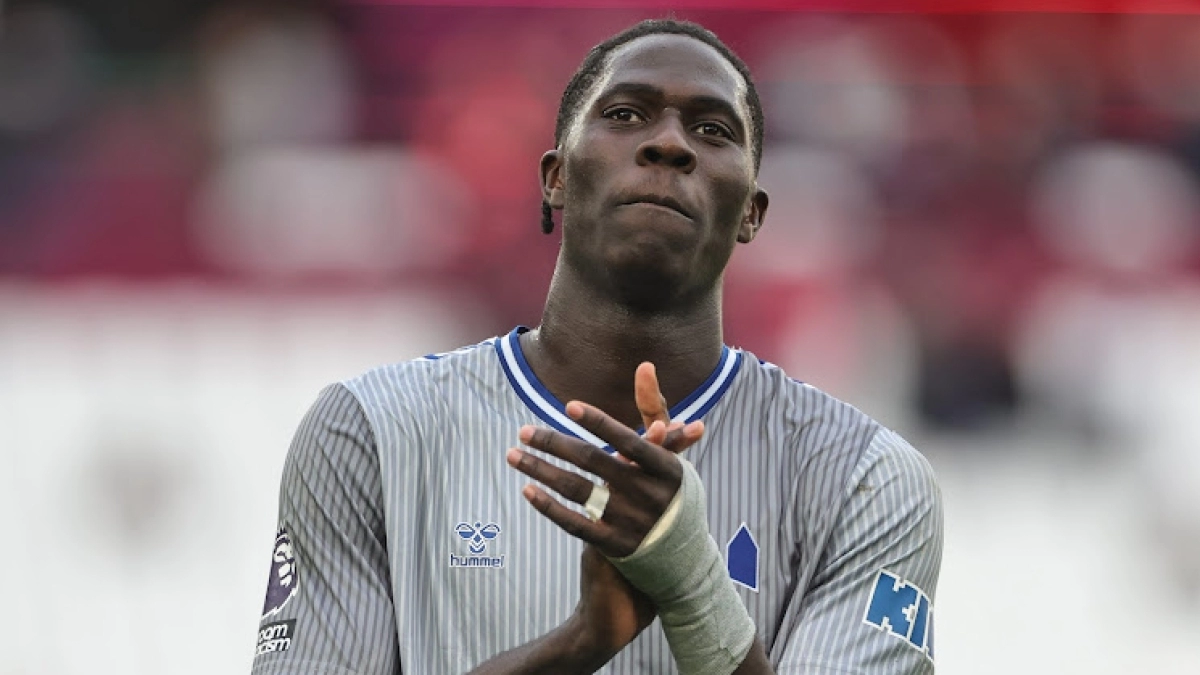 Los tres jugadores que ofrece el Barcelona para bajar el precio de Onana
