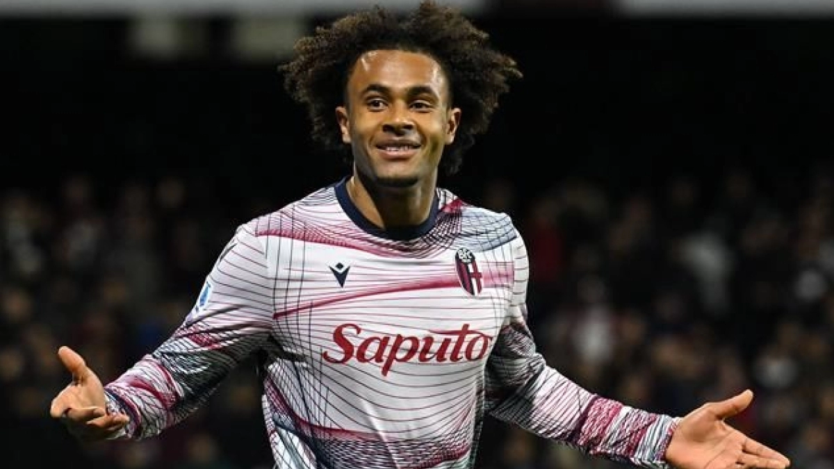 El Bayern medita el regreso de Joshua Zirkzee