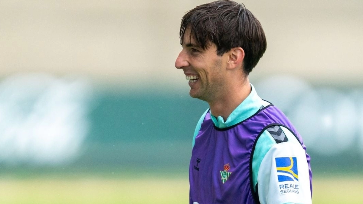 RUMOR: El elegido del Betis para suplir a Juan Miranda