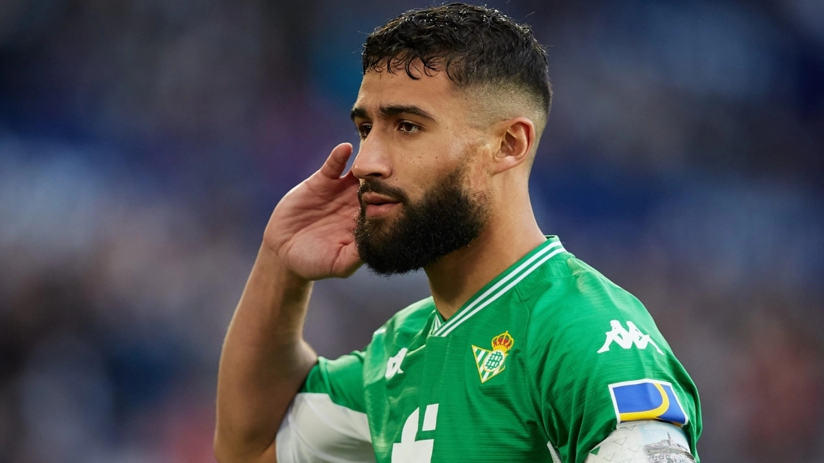 Los dos planes del Betis con Fekir en el mercado de fichajes