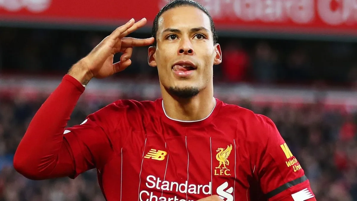 Virgil van Dijk, central holandés del Liverpool que podría salir de Anfield más pronto que tarde