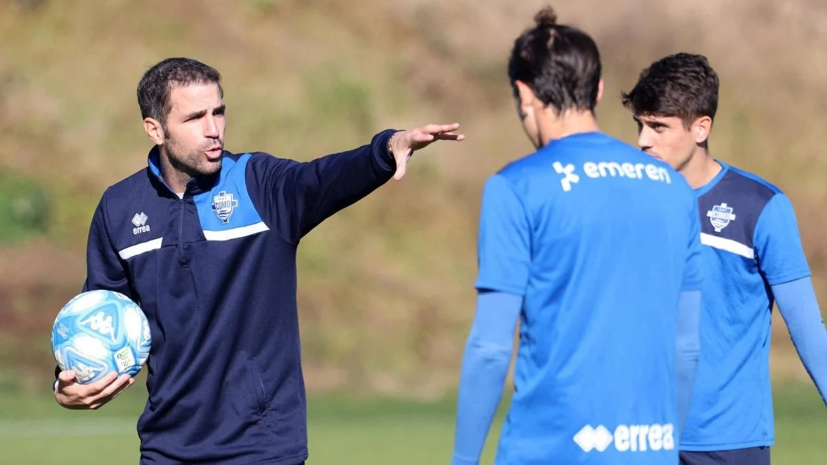 Cesc Fàbregas, entrenador del Como que quiere montar un equipazo tras el ascenso a Serie A