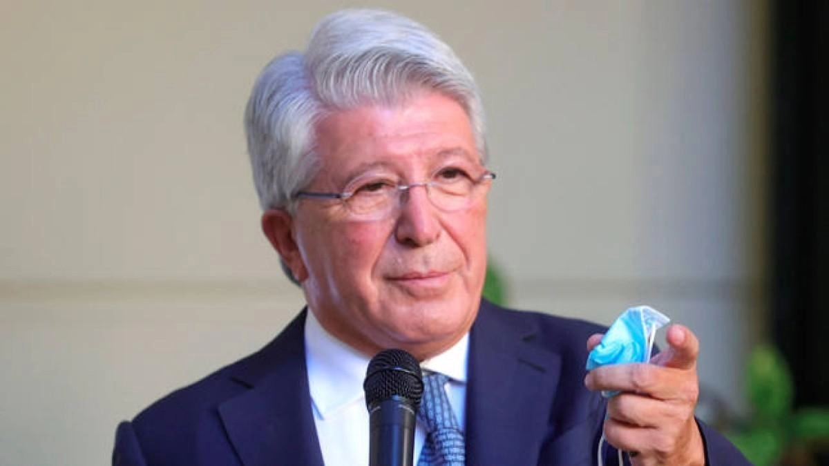 Enrique Cerezo, Presidente del Atlético de Madrid, tiene que dar salida a Vermeeren.