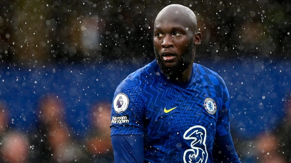 <p>Romelu Lukaku, Chelsea player, is on Napoli's radar.</p>