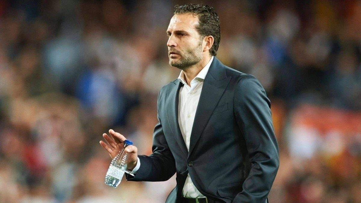 Rubén Baraja wants Cenk out of Valencia / EstadioDeportivo