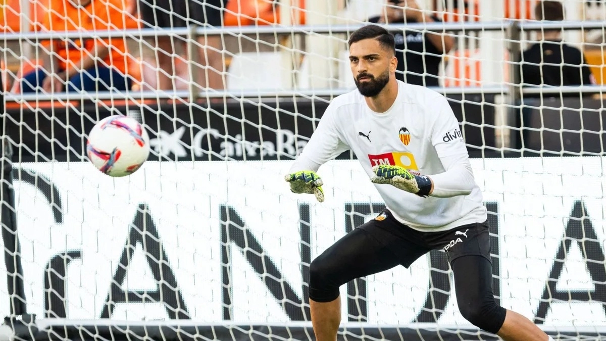 <p>Mamardashvili is willing to leave Valencia heading to Liverpool / Lasprovincias.es</p>