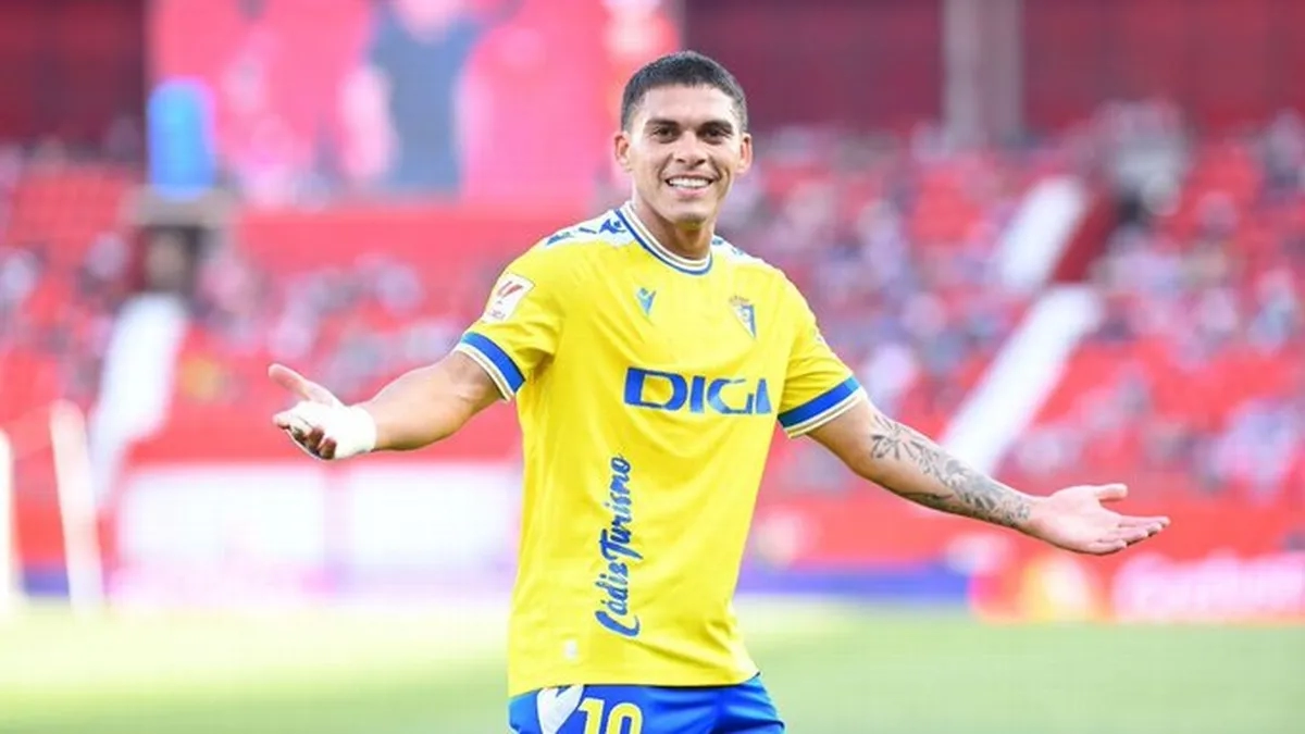 Brian Ocampo, futbolista del Cádiz que podría regresar a Nacional de Uruguay