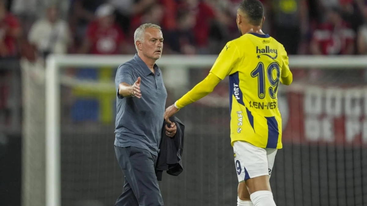 **BOMBSHELL: José Mourinho takes one of Boca Juniors' gems**