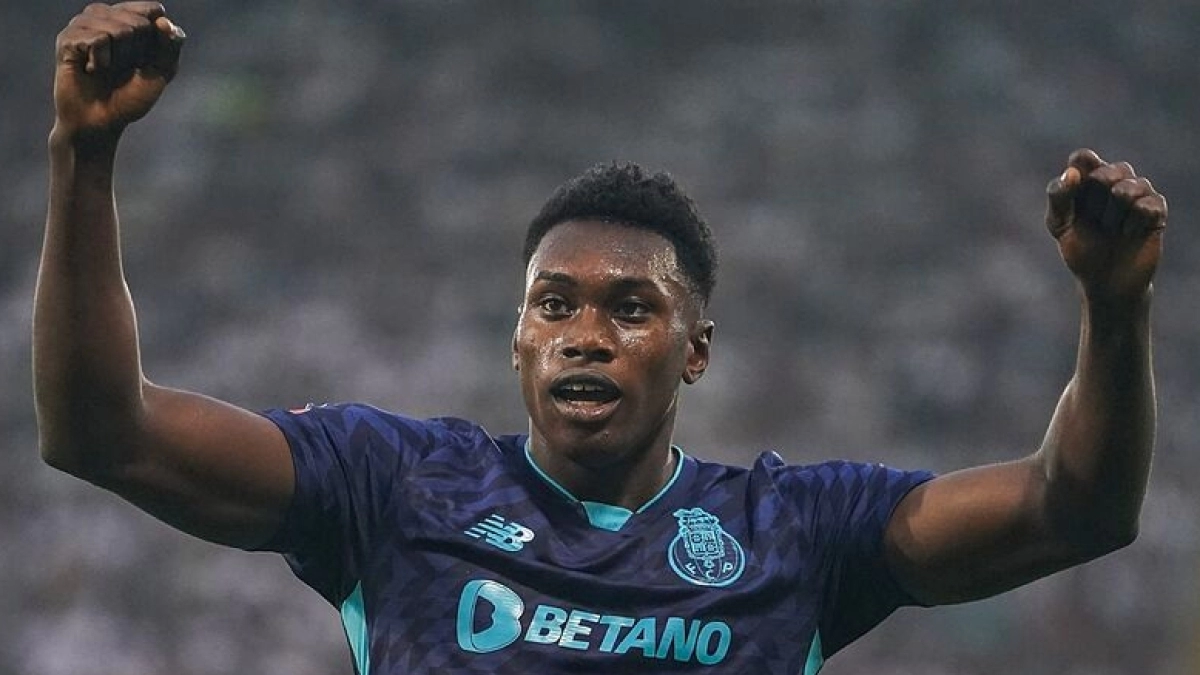 Samu Omorodion, el fichaje revelación del Porto que está arrasando | MARCA