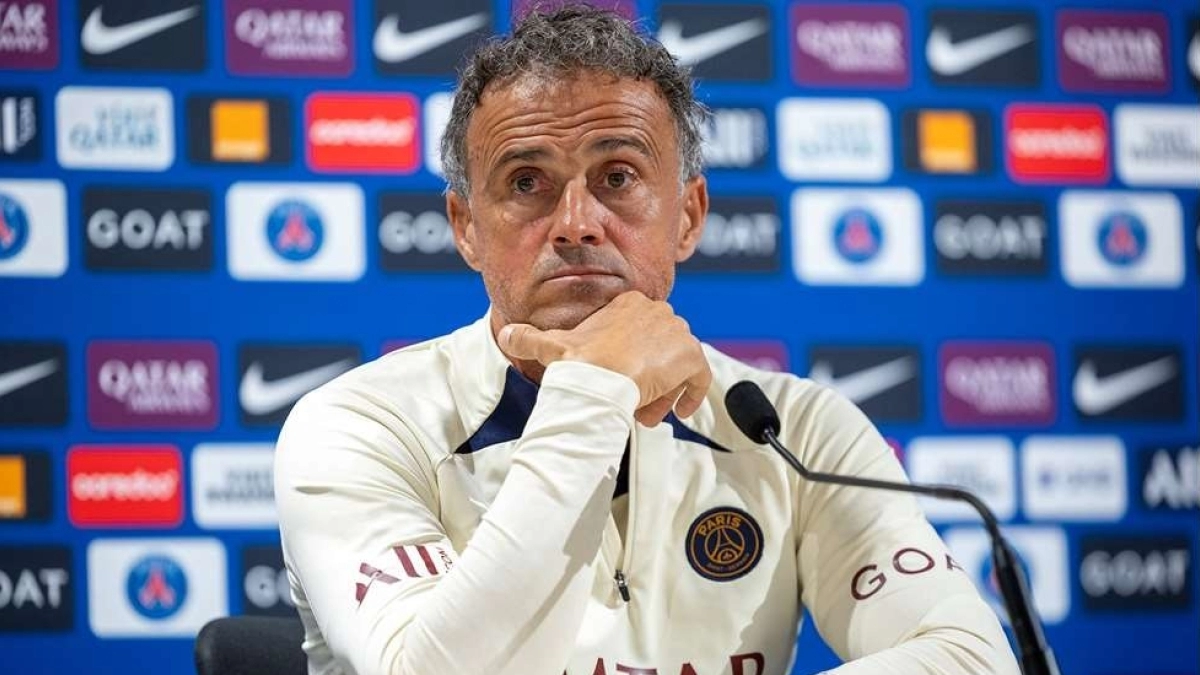 Paris Saint-Germain is looking to sign Lautaro Martinez.