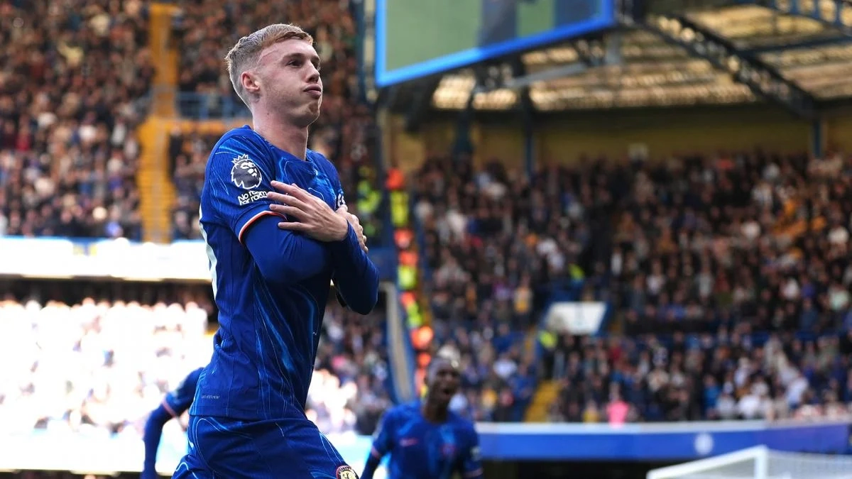Los jugadores del Chelsea celebran un gol de Cole Palmer