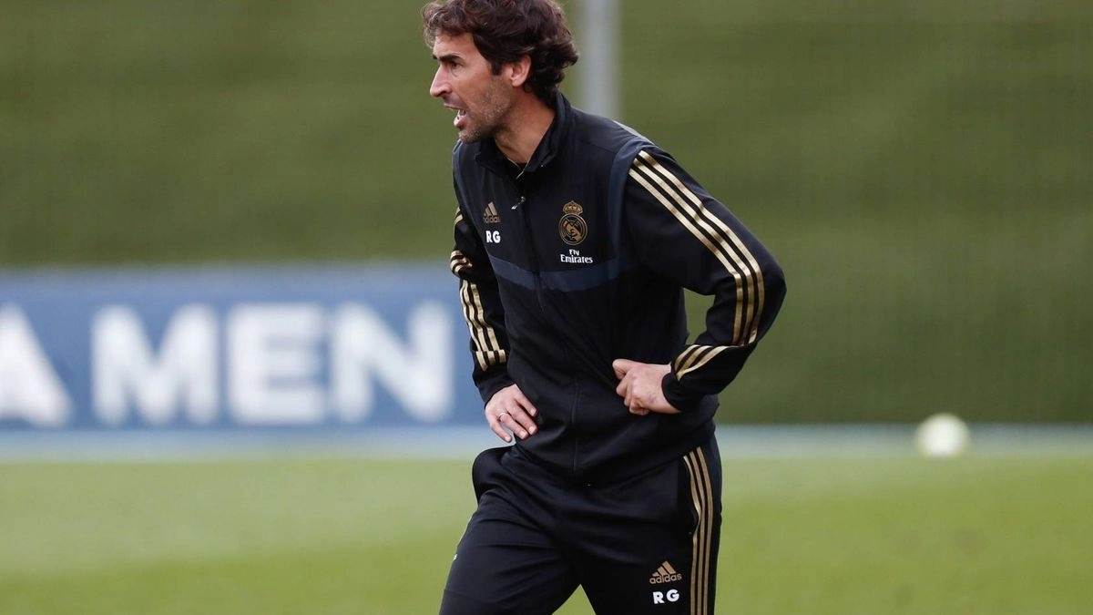 Raúl González Blanco, entrenador del Real Madrid Castilla