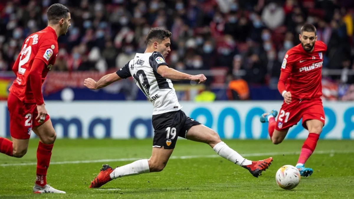 Hugo Duro, delantero titular del Valencia