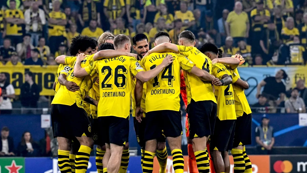 Los jugadores del Borussia Dortmund celebran un gol