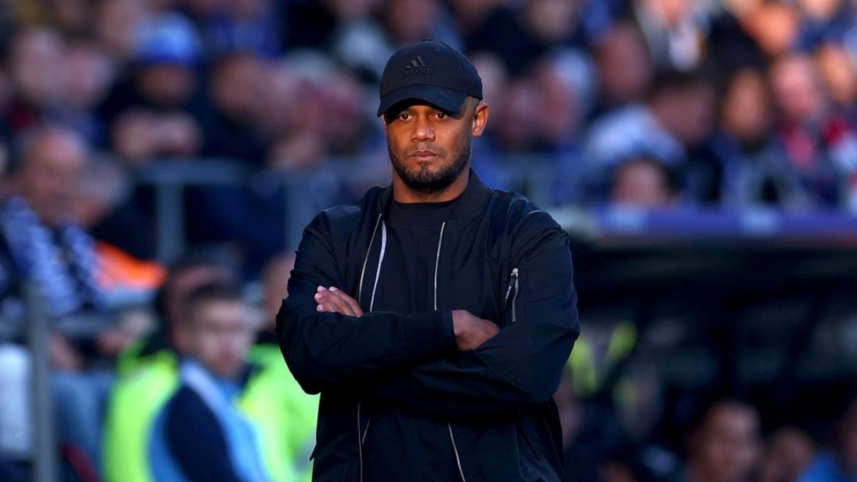 El Bayern abre la puerta de salida a un descarte de Kompany