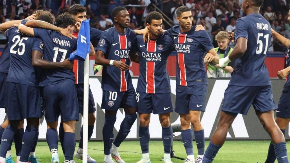 Los jugadores del PSG celebran un gol