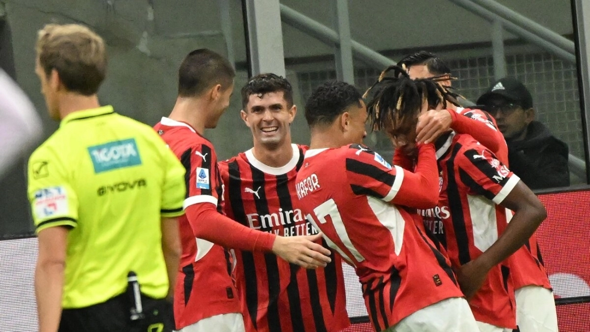 Los jugadores del Milan celebran un gol