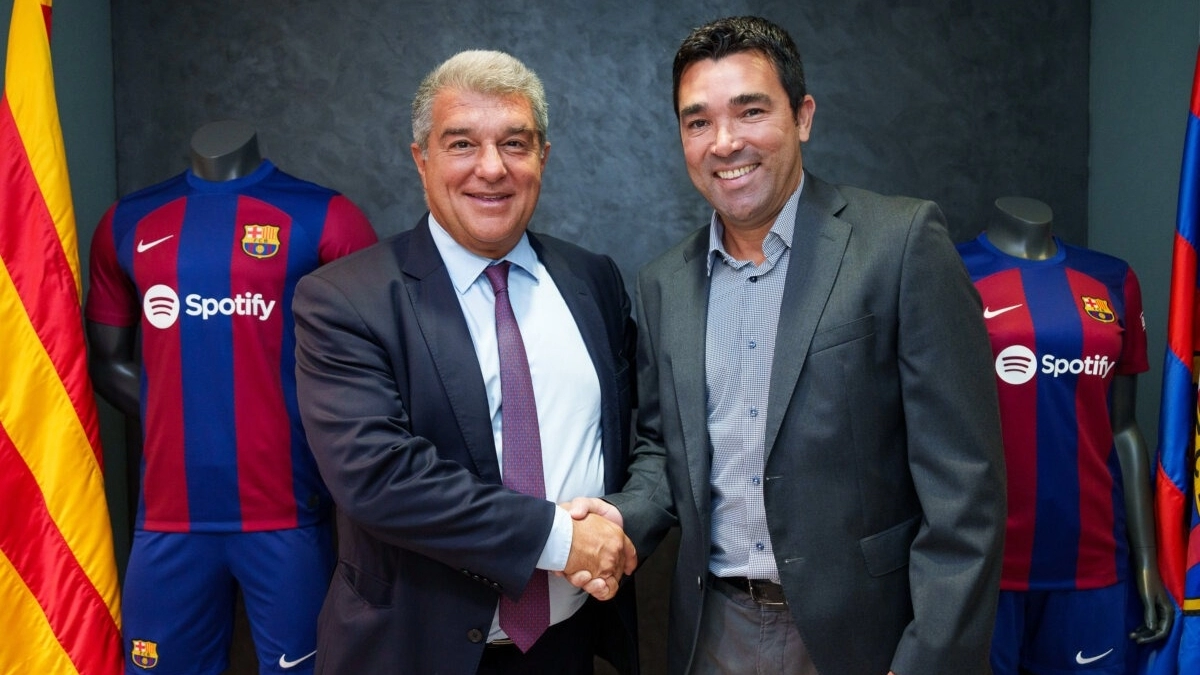 Barcelona changes plans for next summer / El Triangle
