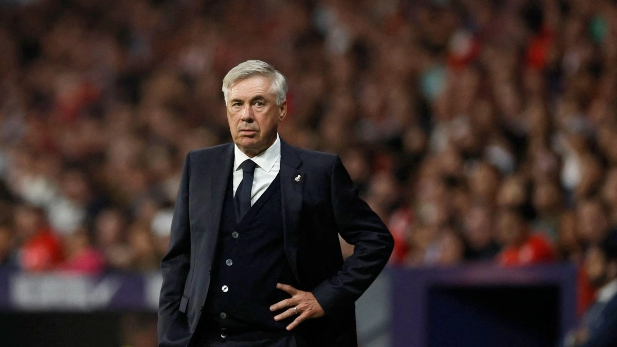 El Real Madrid no fichará ningún lateral en enero... casi seguro / CNN