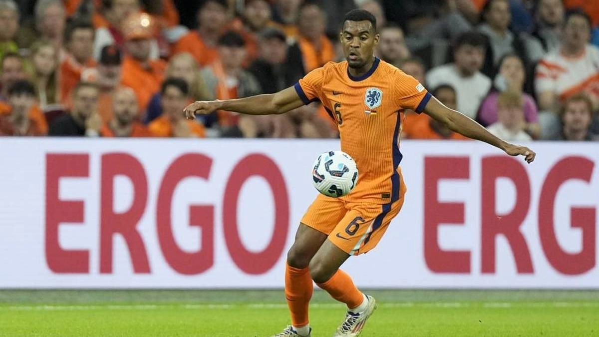 <p>Ryan Gravenberch, Liverpool's midfielder</p>