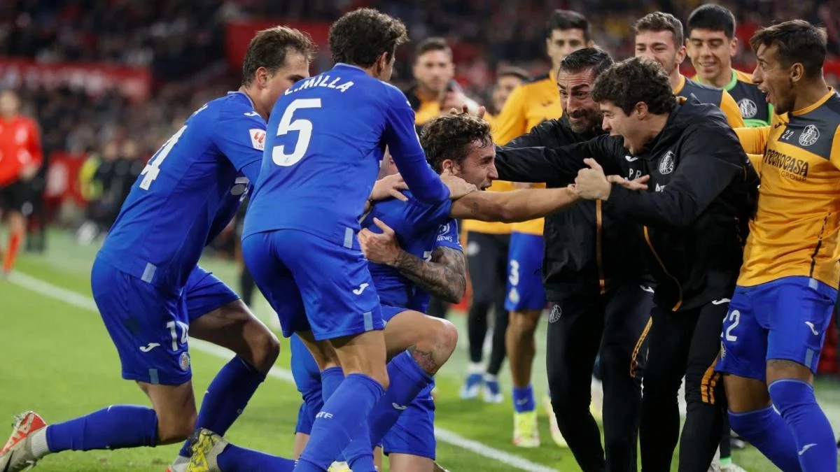 Los jugadores del Getafe celebran un gol