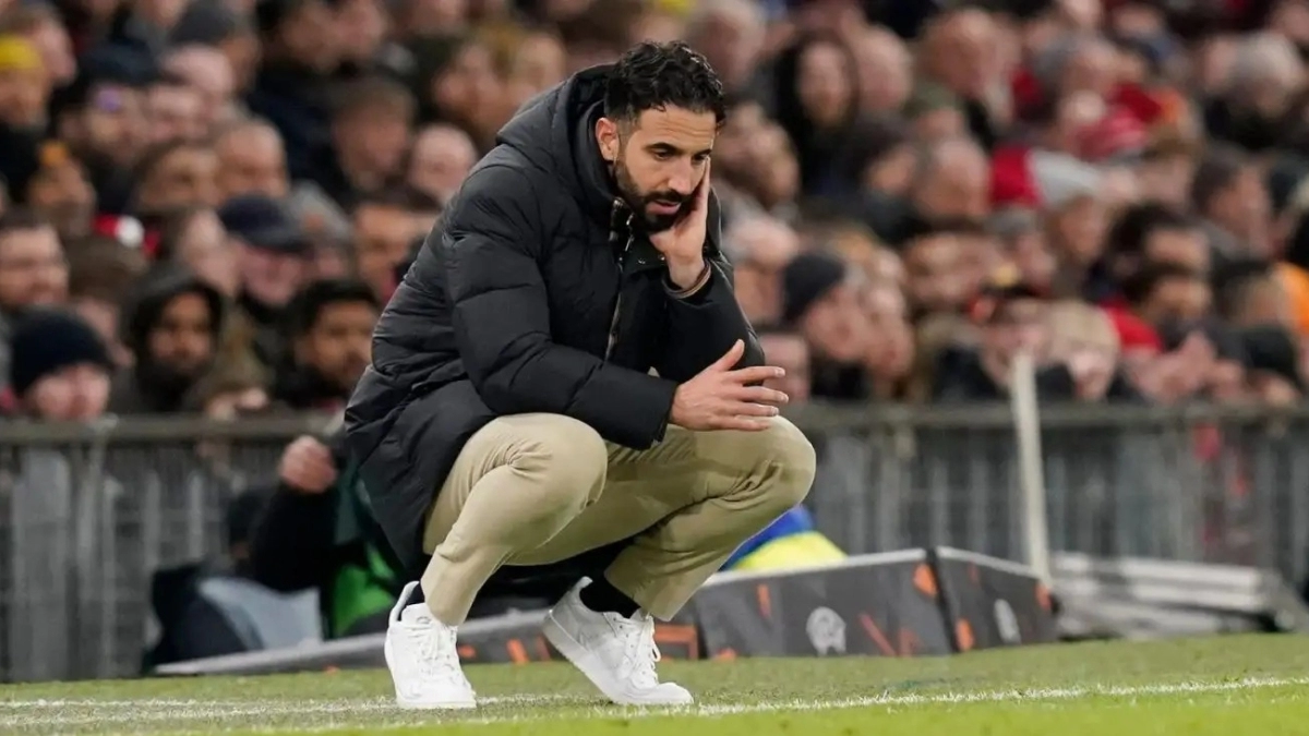 Zirkzee y Hojlund, uno error para el Manchester United / Football365