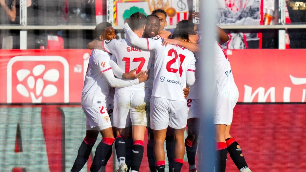 Carmona could leave Sevilla in the summer / Marca.com