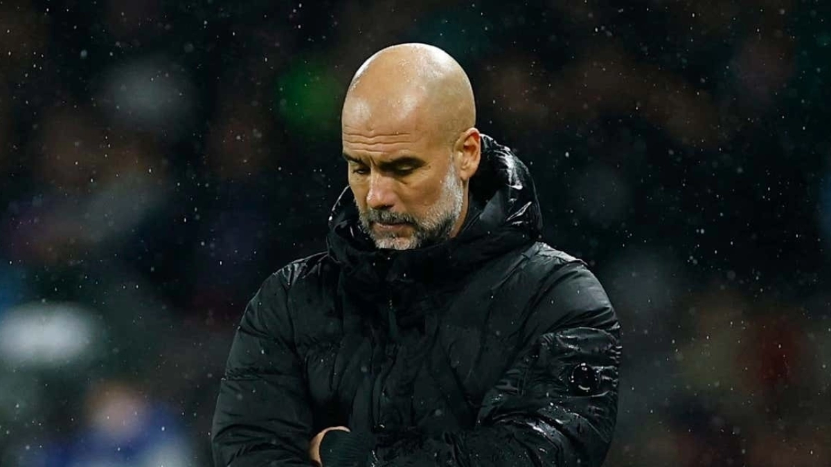 Manchester City is considering selling Jack Grealish as a replacement.