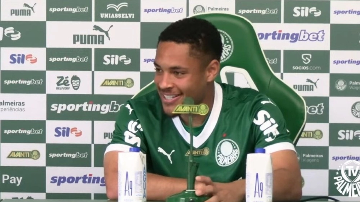 Goodbye to Víctor Roque eases Barcelona's burden / Besoccer