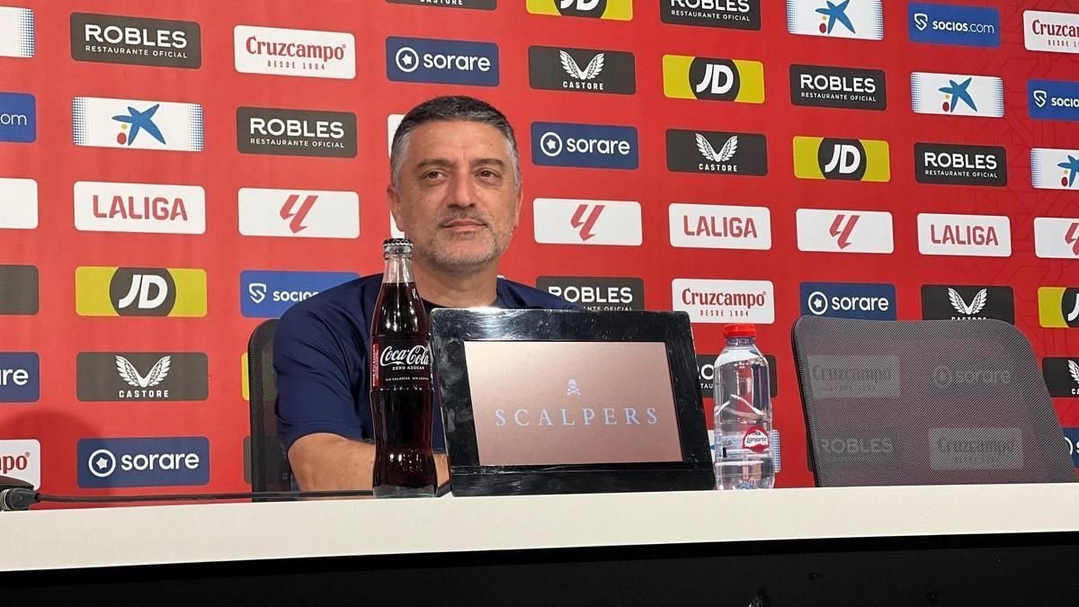García Pimienta, entrenador del Sevilla