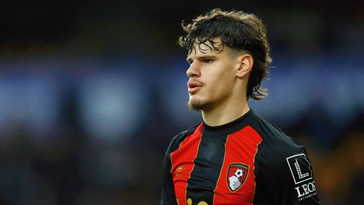 Milos Kerkez, lateral del Bournemouth