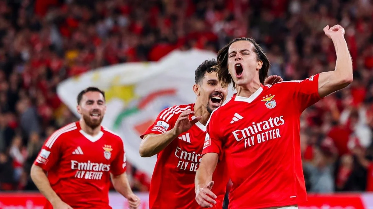 Álvaro Carreras, Benfica's full-back