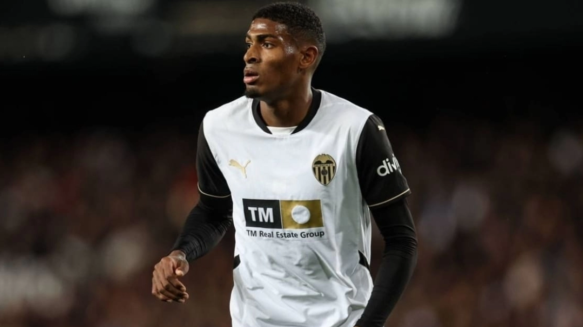 El club que acelera para fichar a Cristhian Mosquera, joya del Valencia