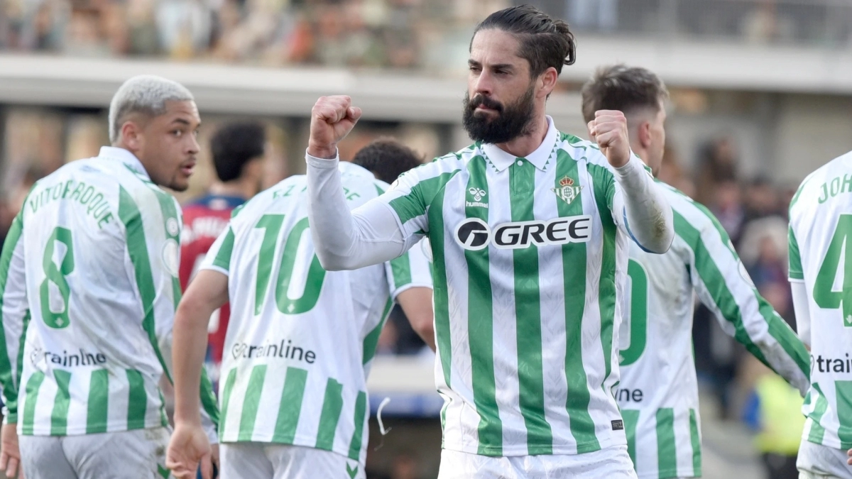 Real Betis needs to sell Borja Iglesias / La Razón