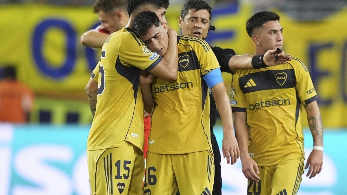 Los jugadores de Boca Juniors celebran un gol