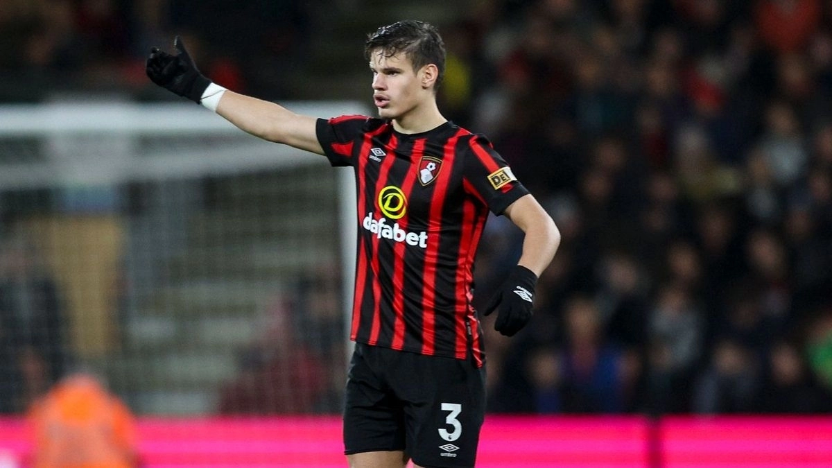 Milos Kerkez, Bournemouth's side
