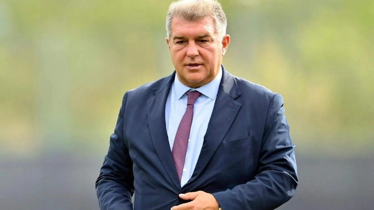 The next signing for Barcelona after Nico Williams: Flick's wish.