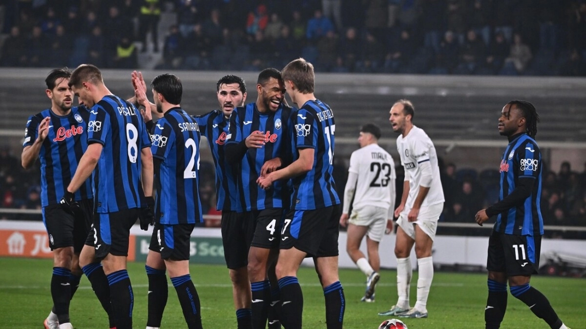 Los jugadores del Atalanta celebran un gol