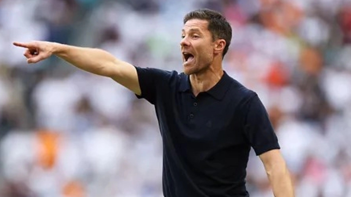 Descarte del Real Madrid: Xabi Alonso lo quiere patitas en la calle