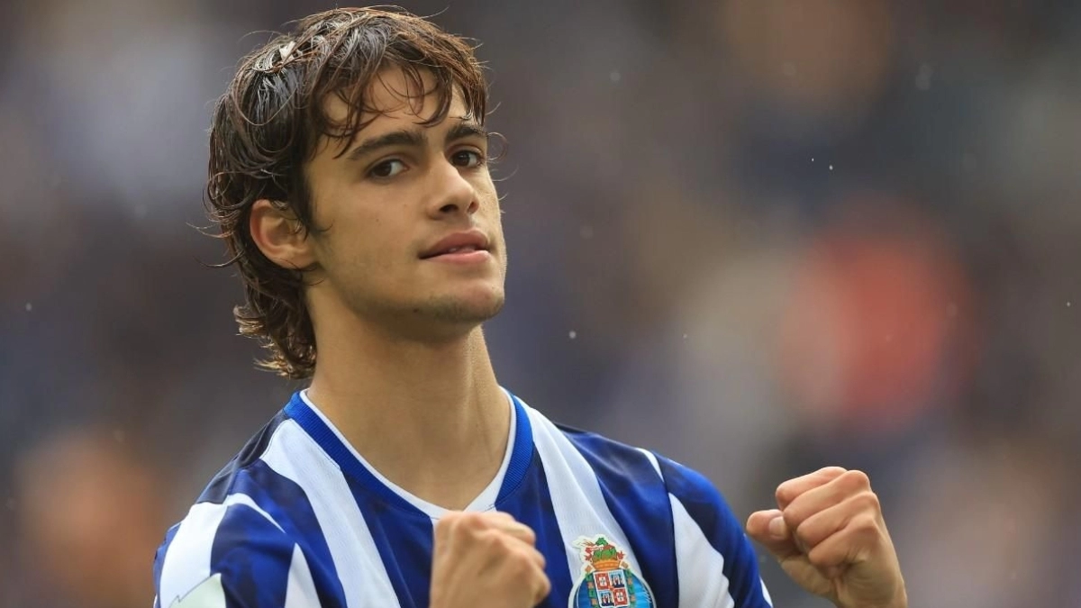 <p>Rodrigo Mora celebrating the victory with FC Porto</p>