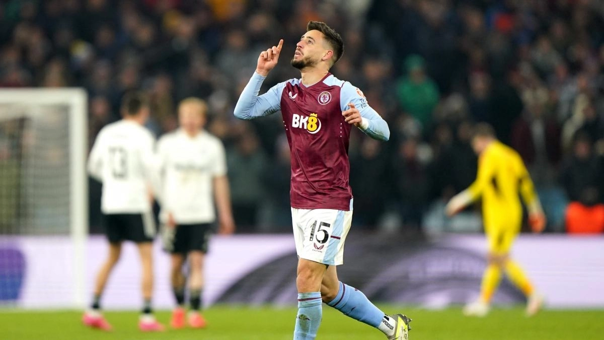 Álex Moreno, left-back of Aston Villa